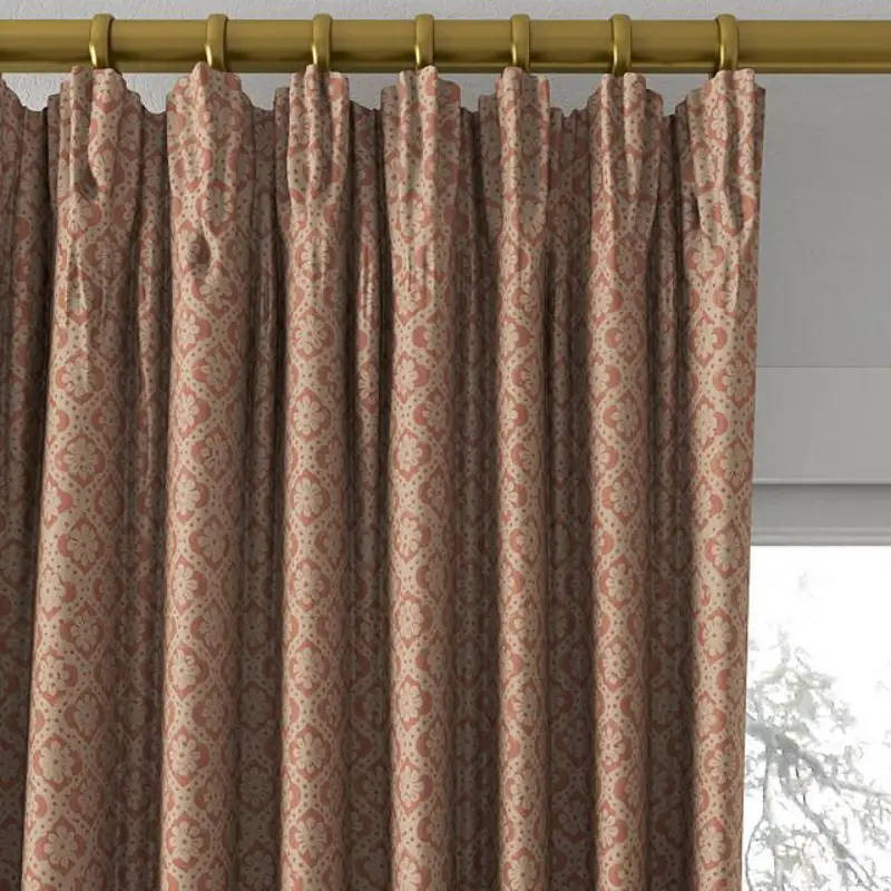 Plastic curtain clips