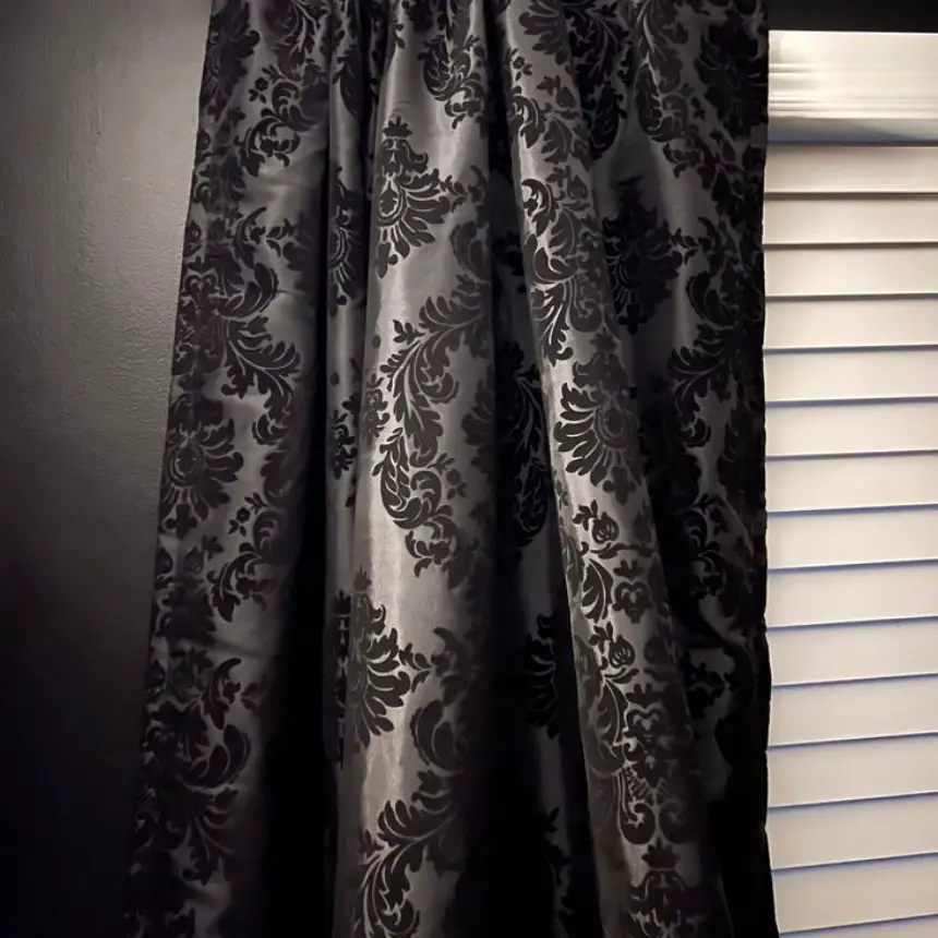 Silk curtains Al-Quoz