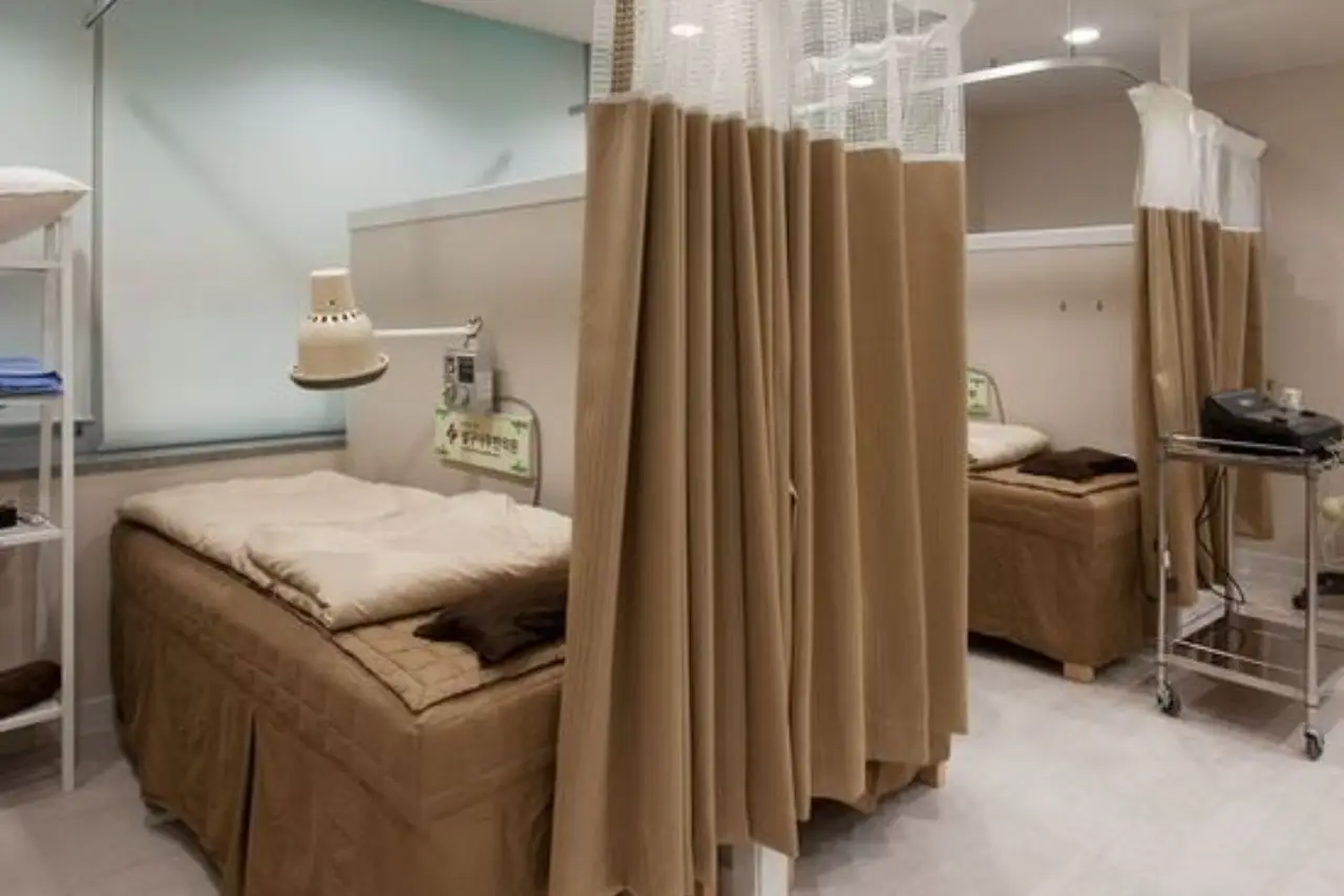 hospital curtains Al Quoz
