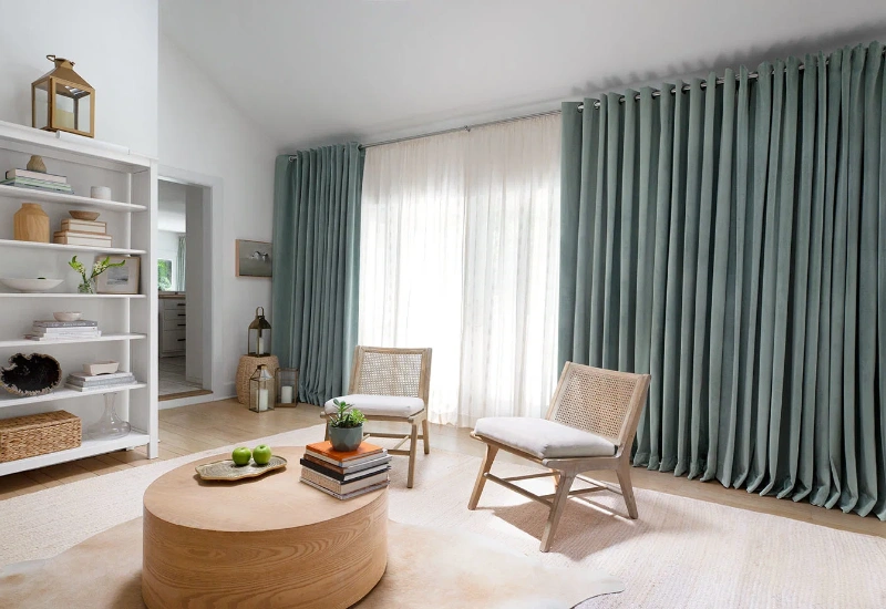 Difference Between Curtains and Drapes